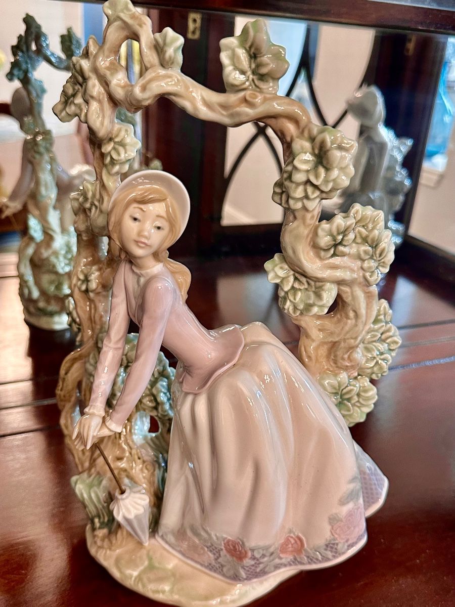 Motorcycle, Lladros, Collectibles, Furniture, Home Decor & More!