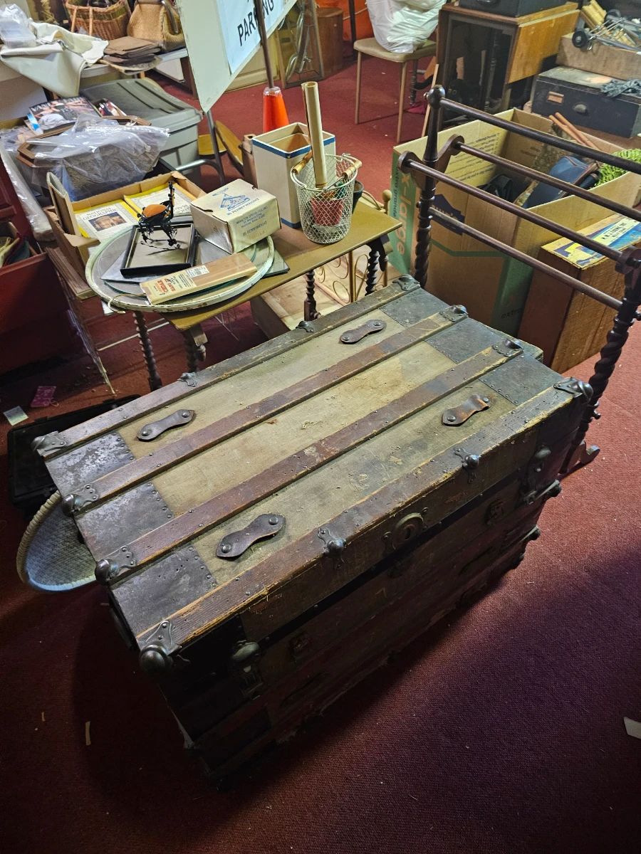 THRILL OF THE HUNT ANTIQUE   FURNITURE & COLLECTIBLES ESTATE SALE BY ALAMO AZTEK ESTATE SALES DFW