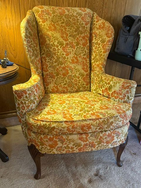 ~Incredible Arlington Collectors Estate! Vintage Fashion, Furs, Toys, Glass, MCM, Rugs, Clocks, Art