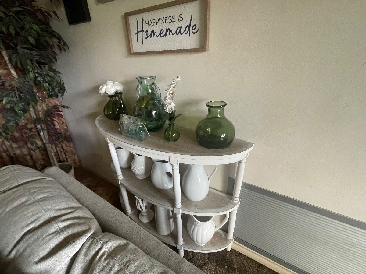HUGE sale in North Lakeland...