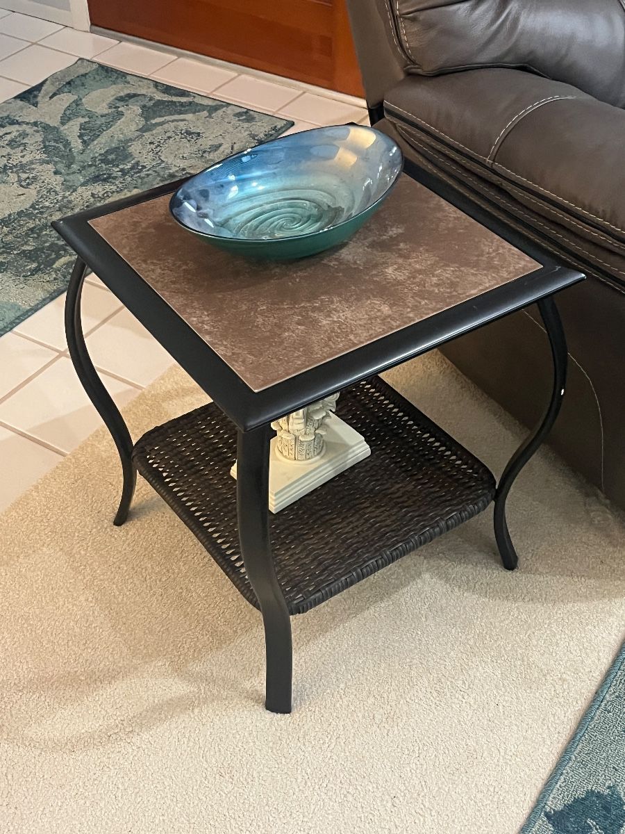 Coastal decor with modern furnishings at Palm Harbor condo