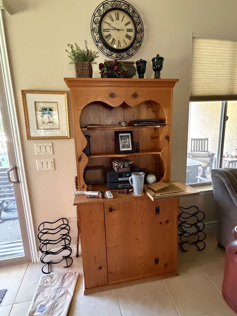 ~Incredible Denton Estate Sale! Golf Clubs, Golf Cart, Gun Safe, Fine Furniture, Collectibles, Art..