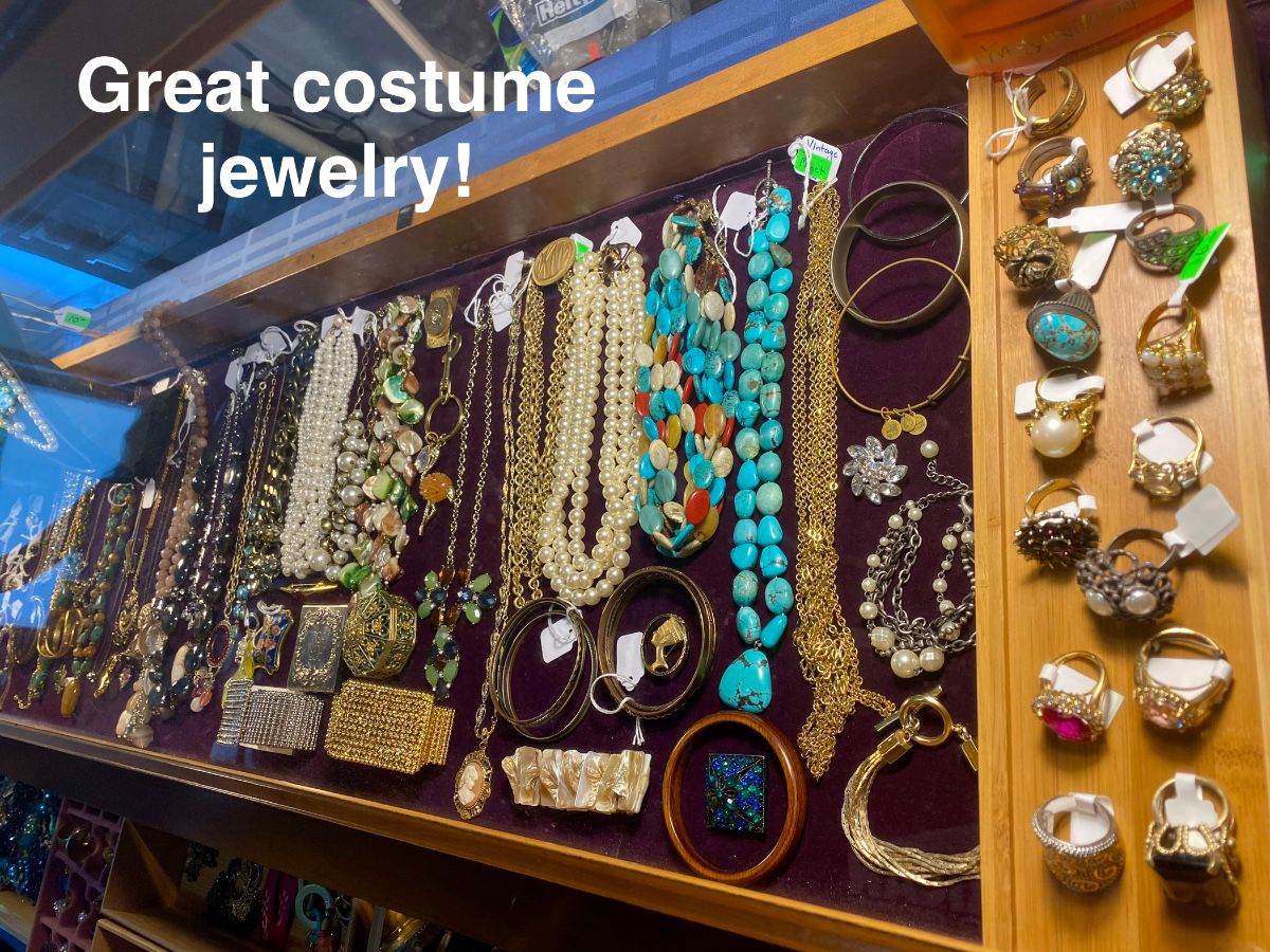 Sophisticated Vinings/Buckhead Estate Sale: An Elegant Selection of Timeless Treasures