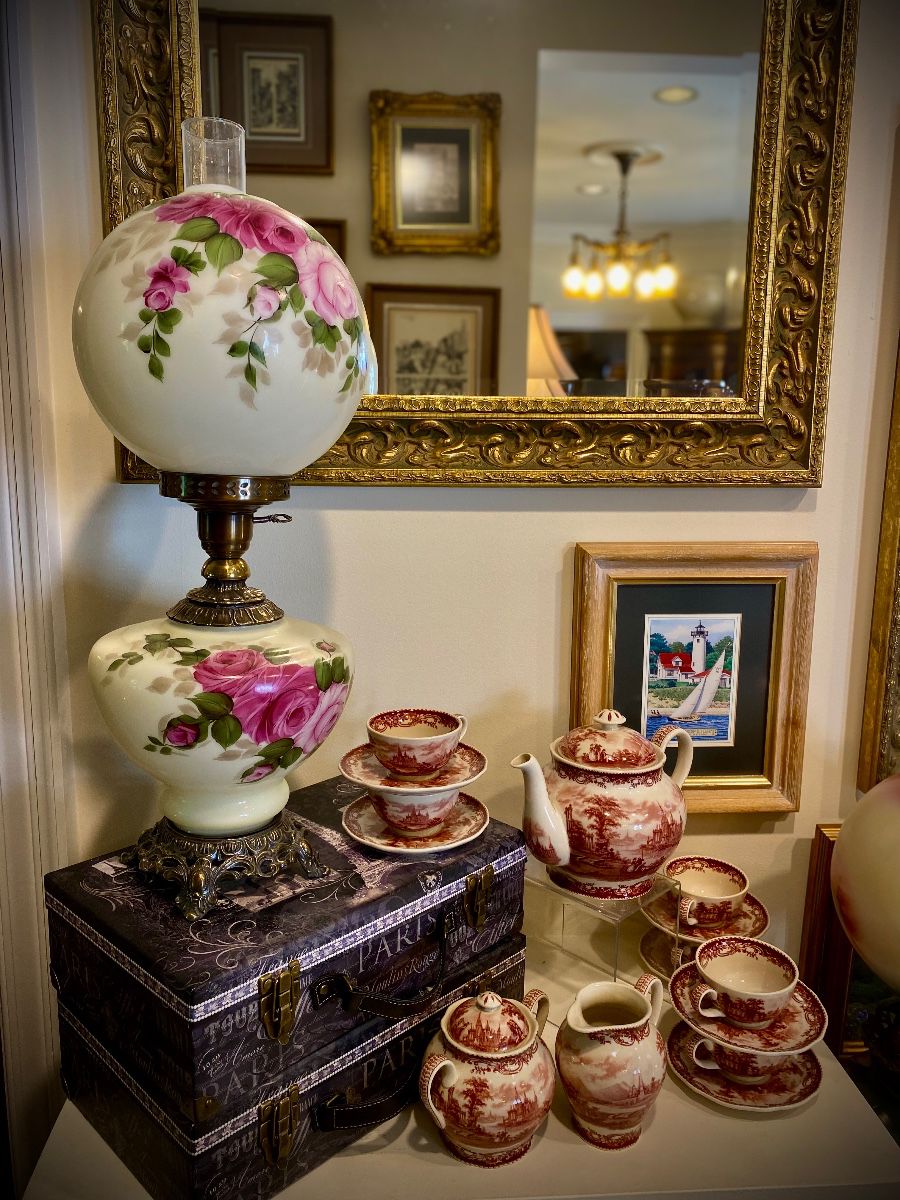 Sophisticated Vinings/Buckhead Estate Sale: An Elegant Selection of Timeless Treasures