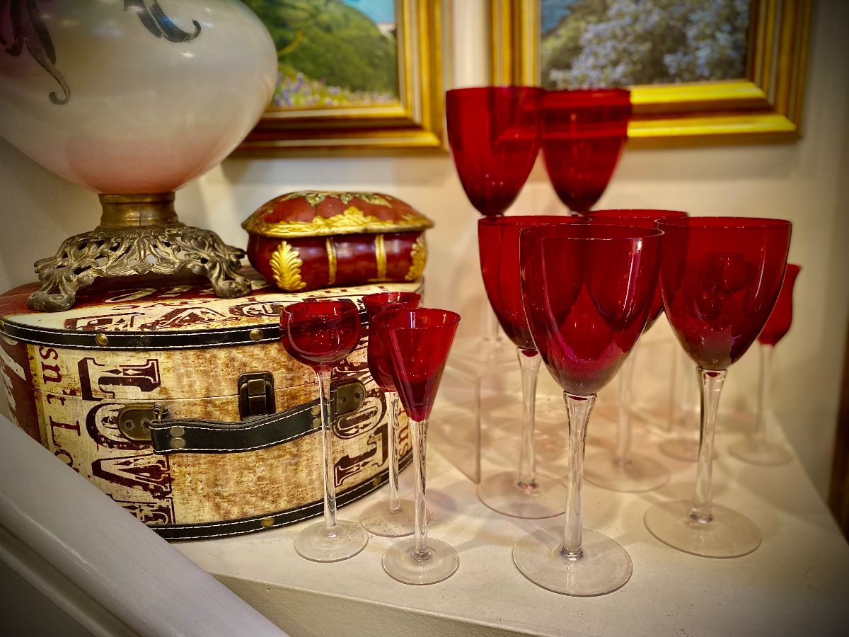 Sophisticated Vinings/Buckhead Estate Sale: An Elegant Selection of Timeless Treasures
