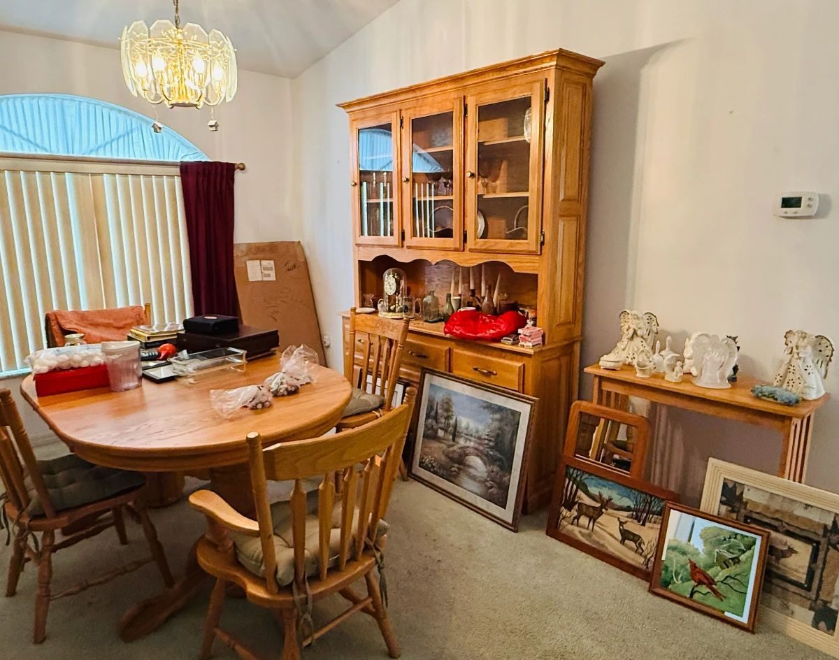 Amish-Crafted Oak & Vintage Treasures in Spring Hill