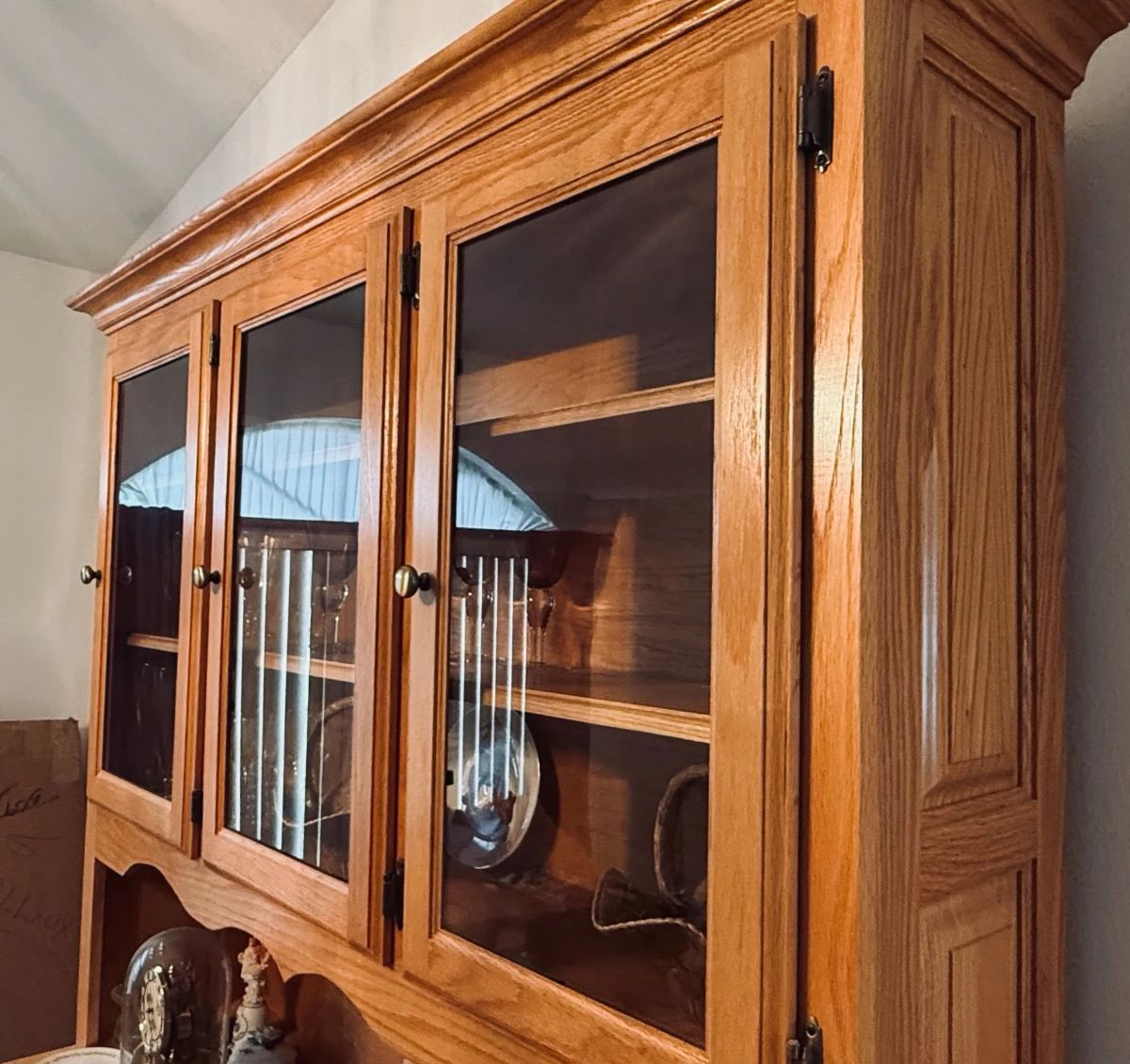 Amish-Crafted Oak & Vintage Treasures in Spring Hill