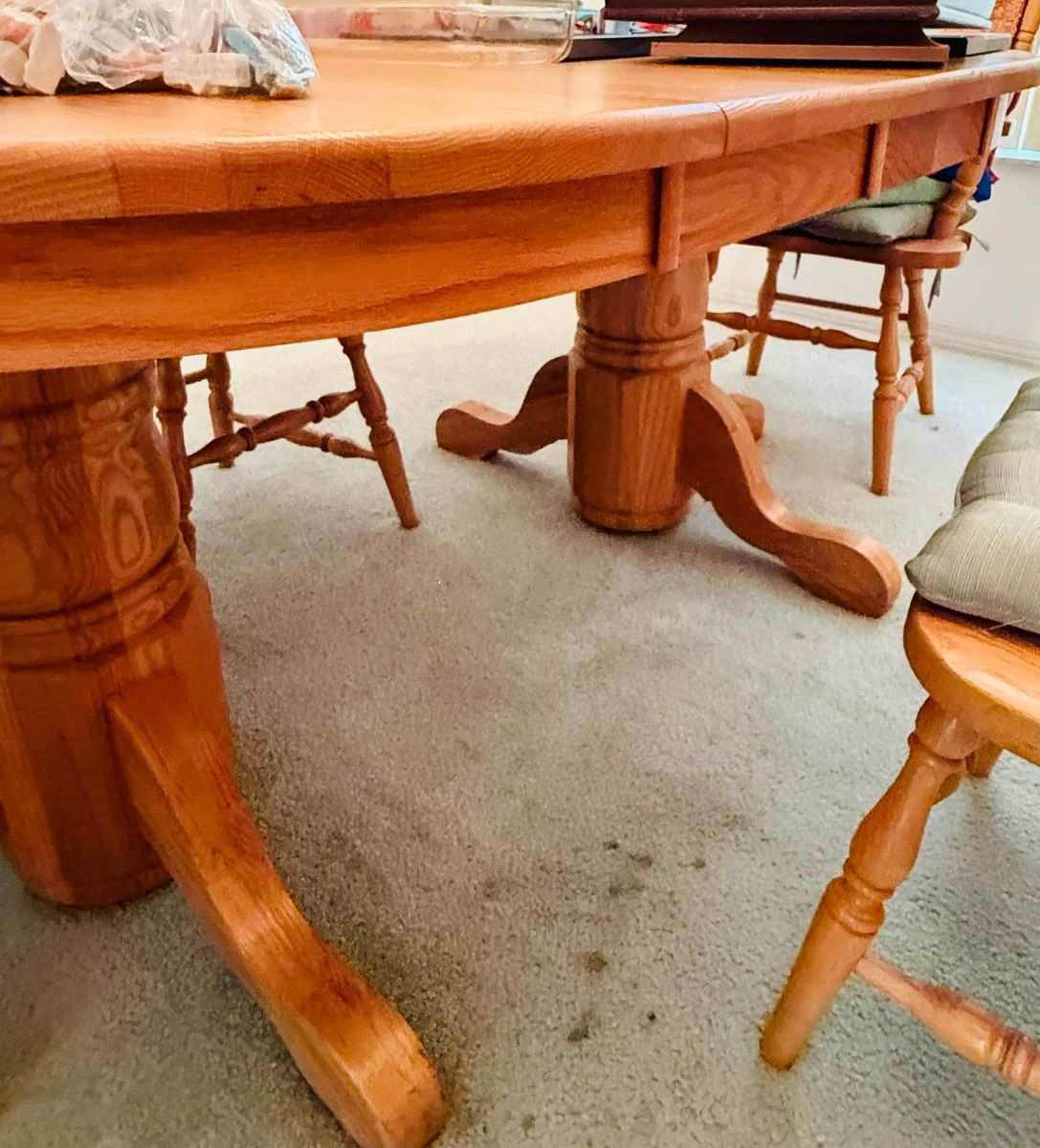 Amish-Crafted Oak & Vintage Treasures in Spring Hill