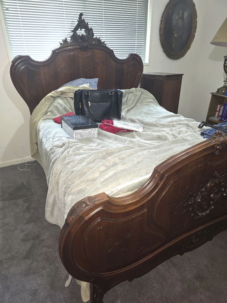 Glass, Silver, Antiques & Furniture