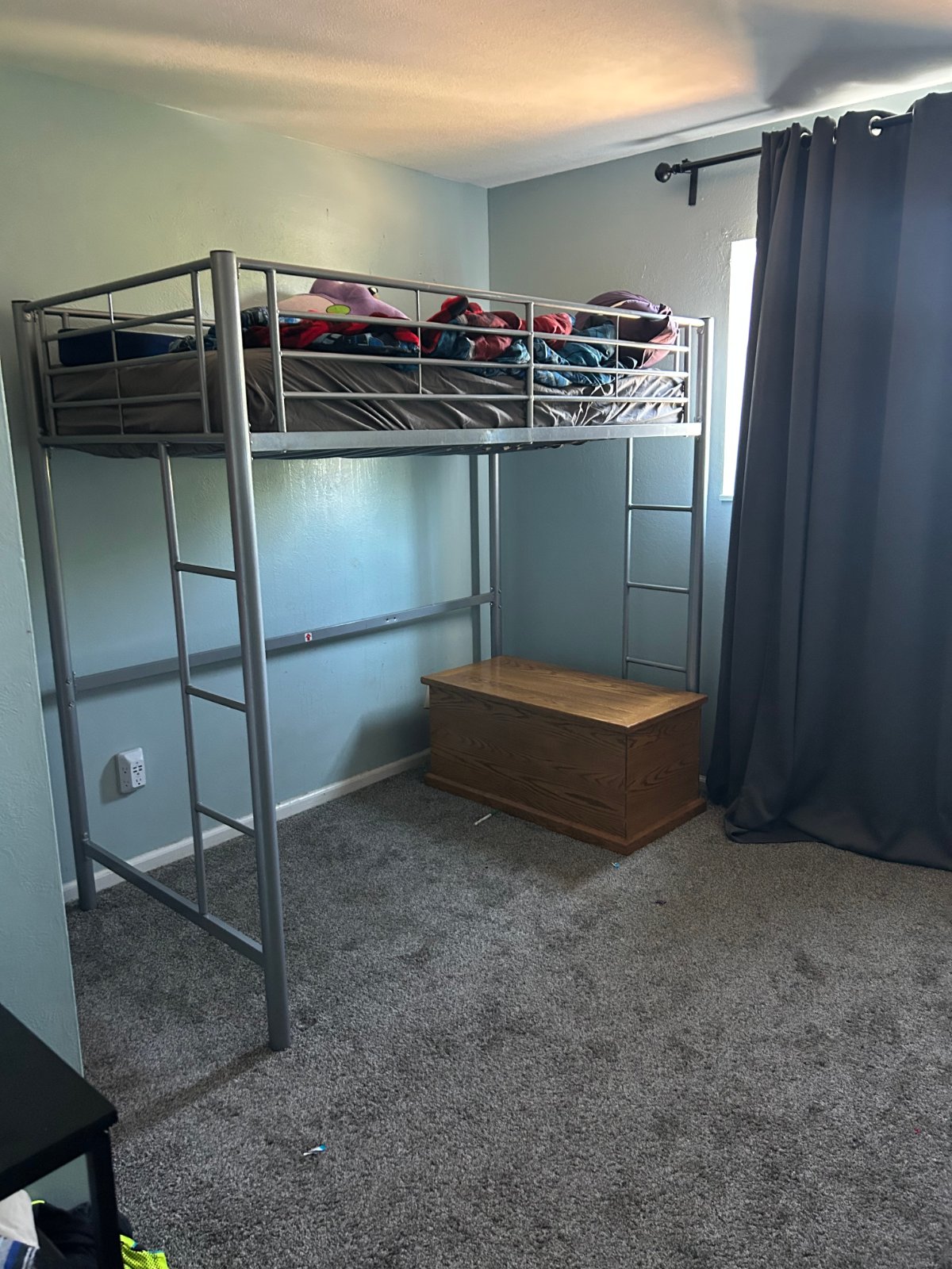 Moving Abroad - Make an Offer on Almost Everything