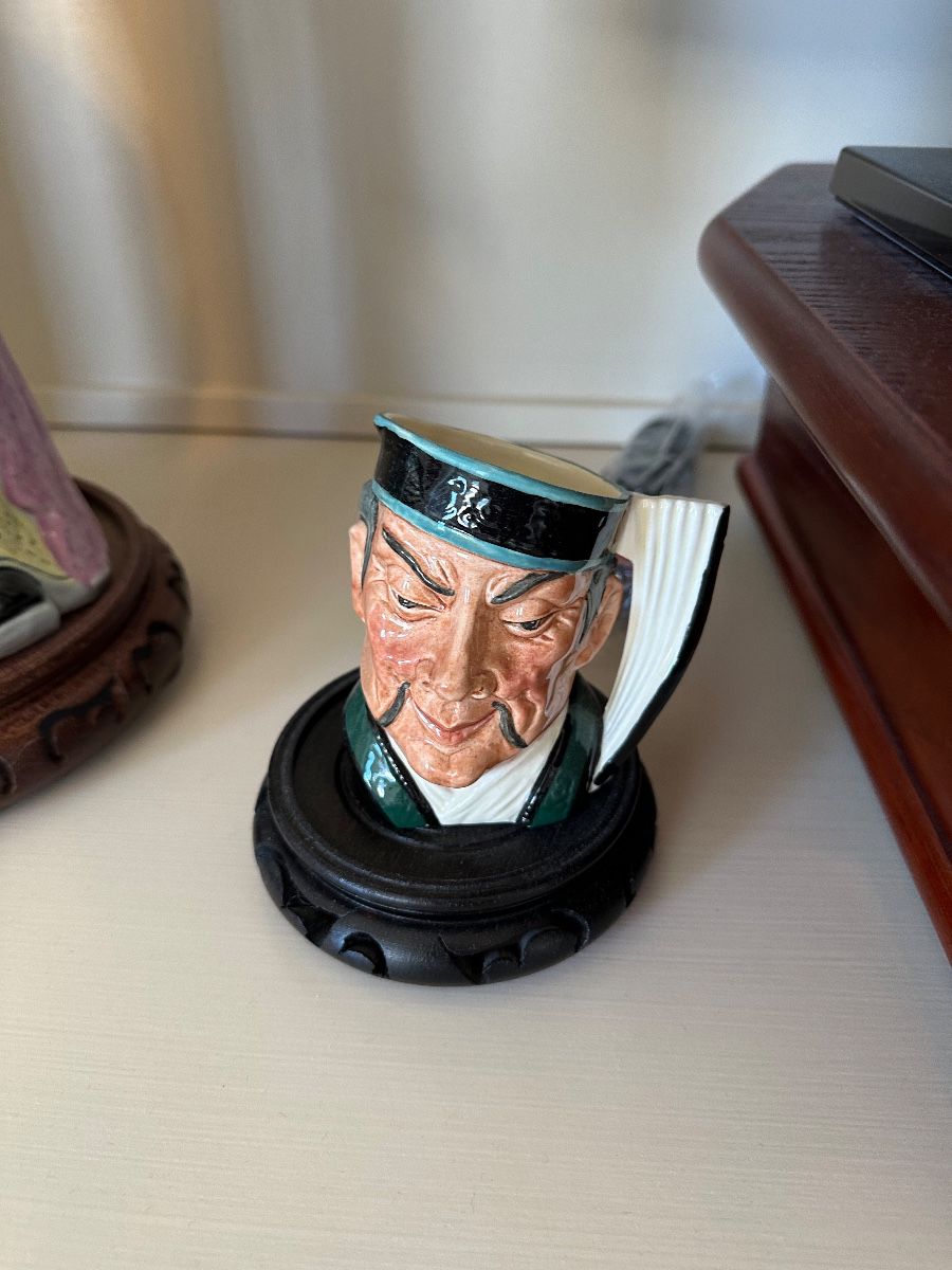 Enesco Figural Mug with Wooden Base