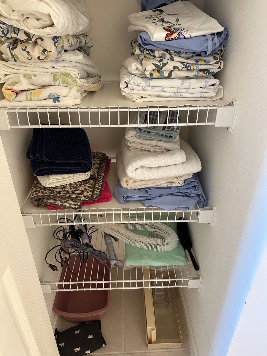 Linens & Household Goods Assortment