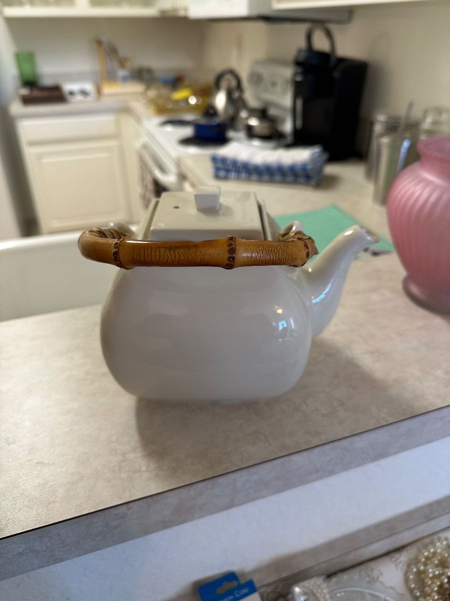 White Ceramic Teapot with Bamboo Handle