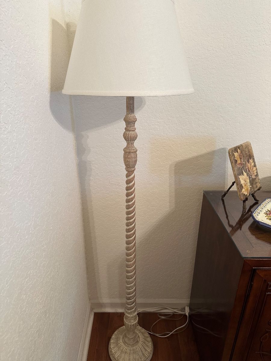 Vintage Twisted Pedestal Floor Lamp