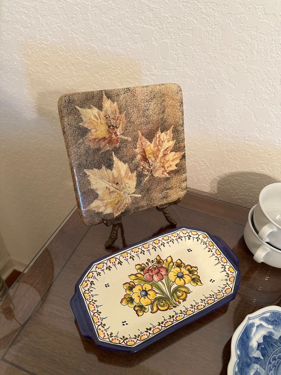 Hand-Painted Ceramic Tray with Floral Bouquet