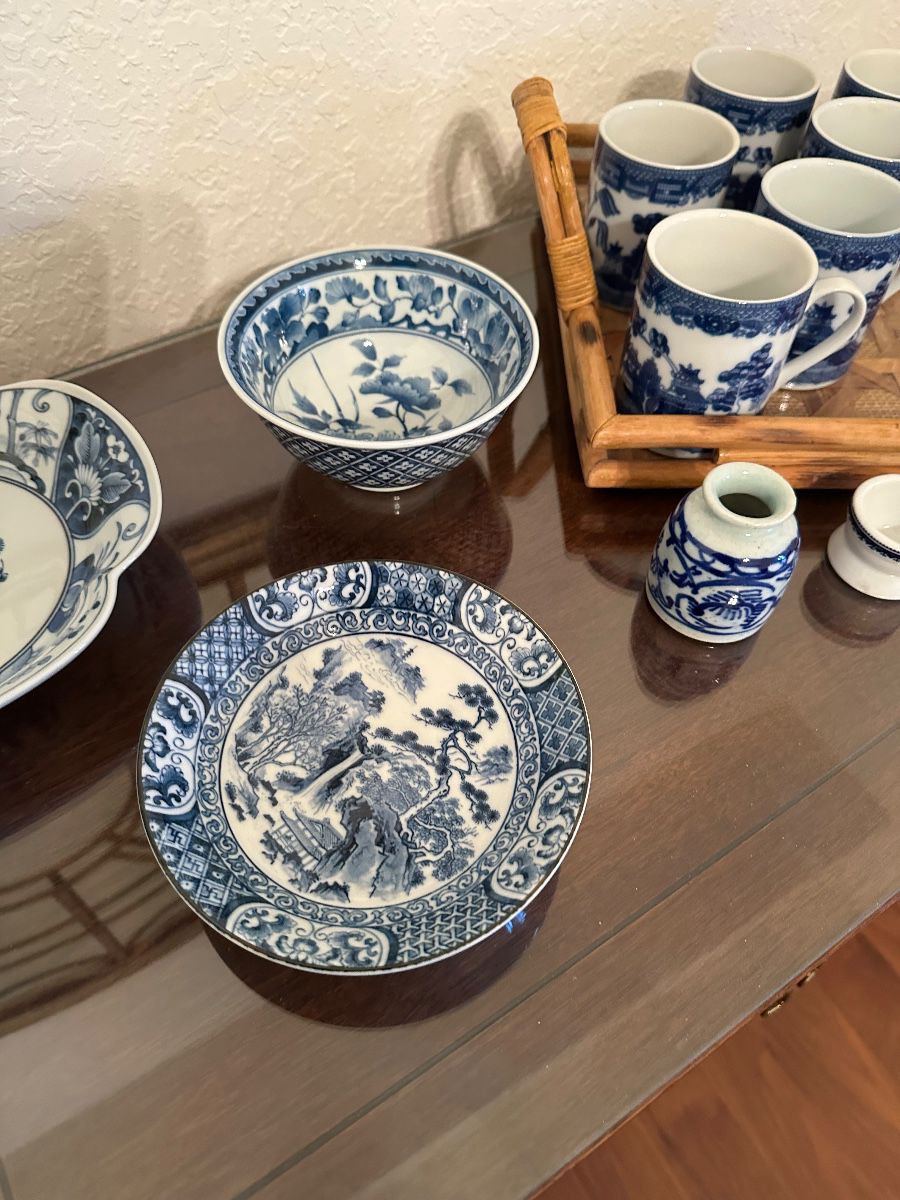 Blue and White Porcelain Tea Ware Collection
