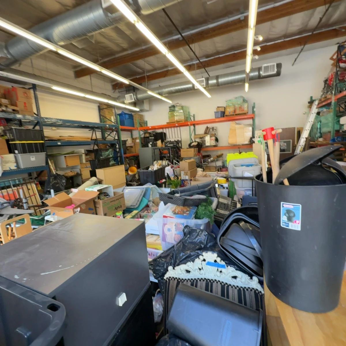 Yorba Linda Estate Sale by SoCal Home Clear Outs