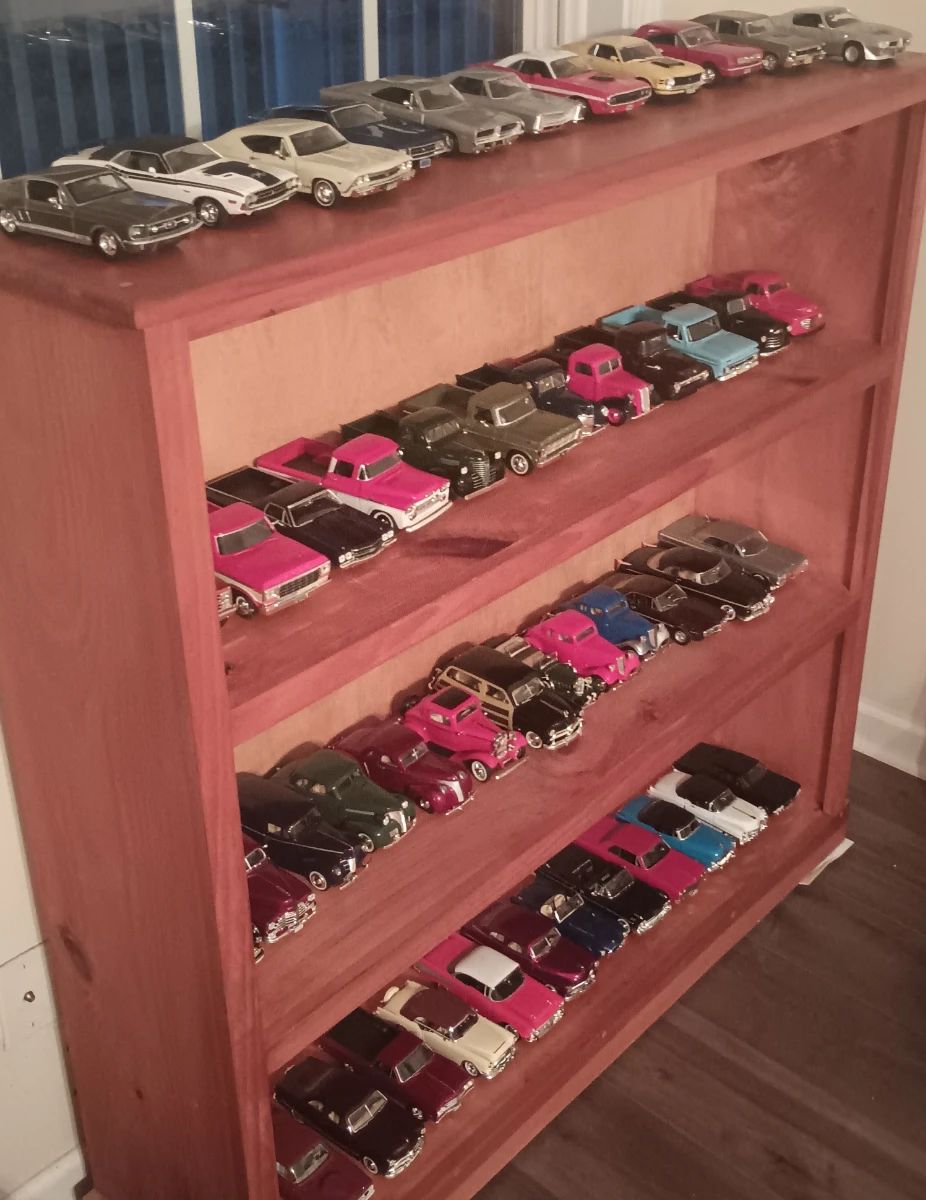 Marianna Estate Sale