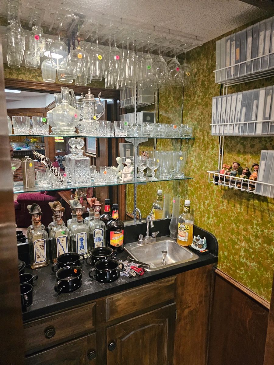 50 % OFF VINTAGE ELEGANCE FURNITURE & APPLIANCE ESTATE SALE BY ALAMO AZTEK ESTATE SALES DFW