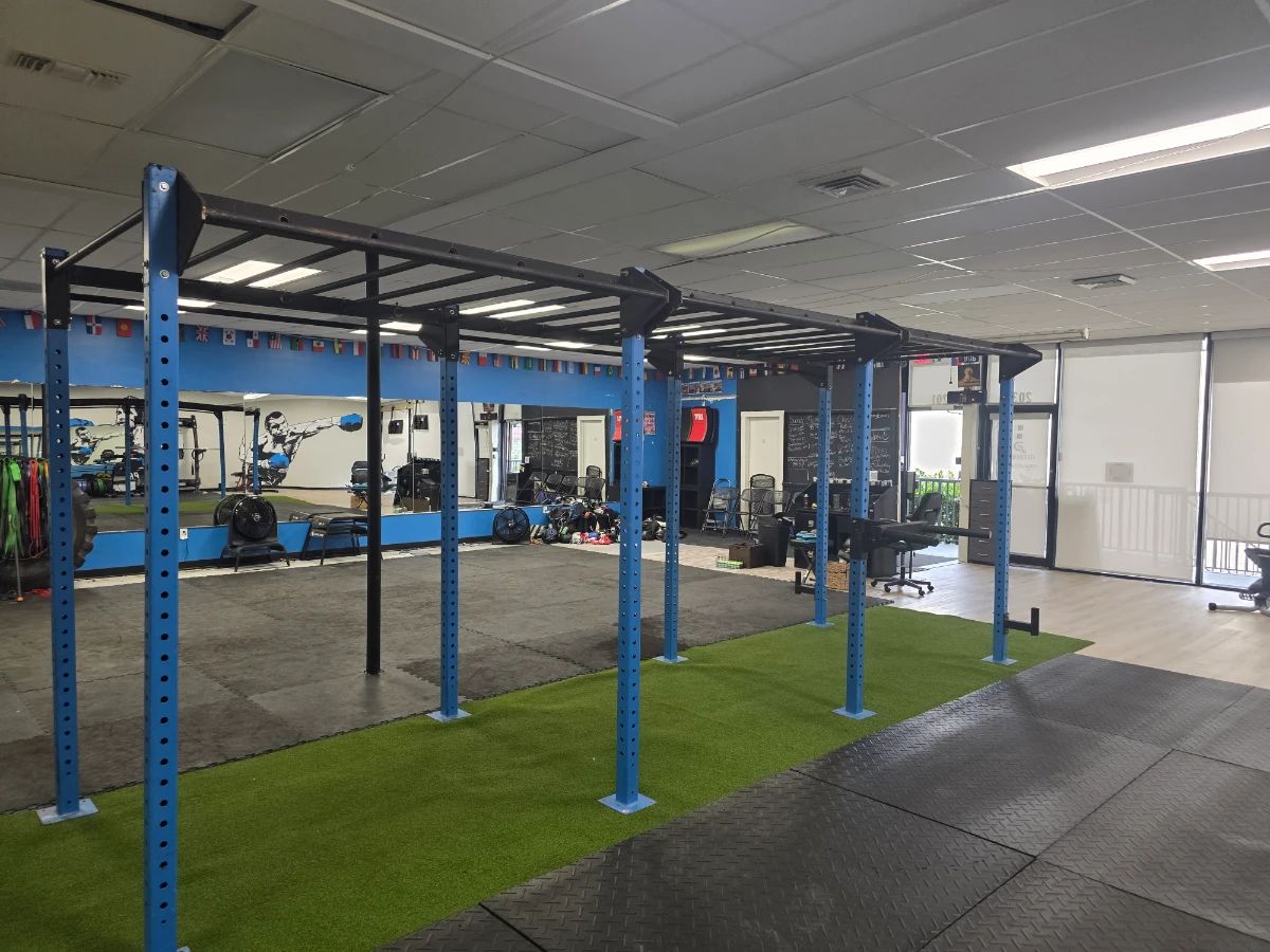 SARA'S ESTATE SALE liquidation of COMMERCIAL GYM