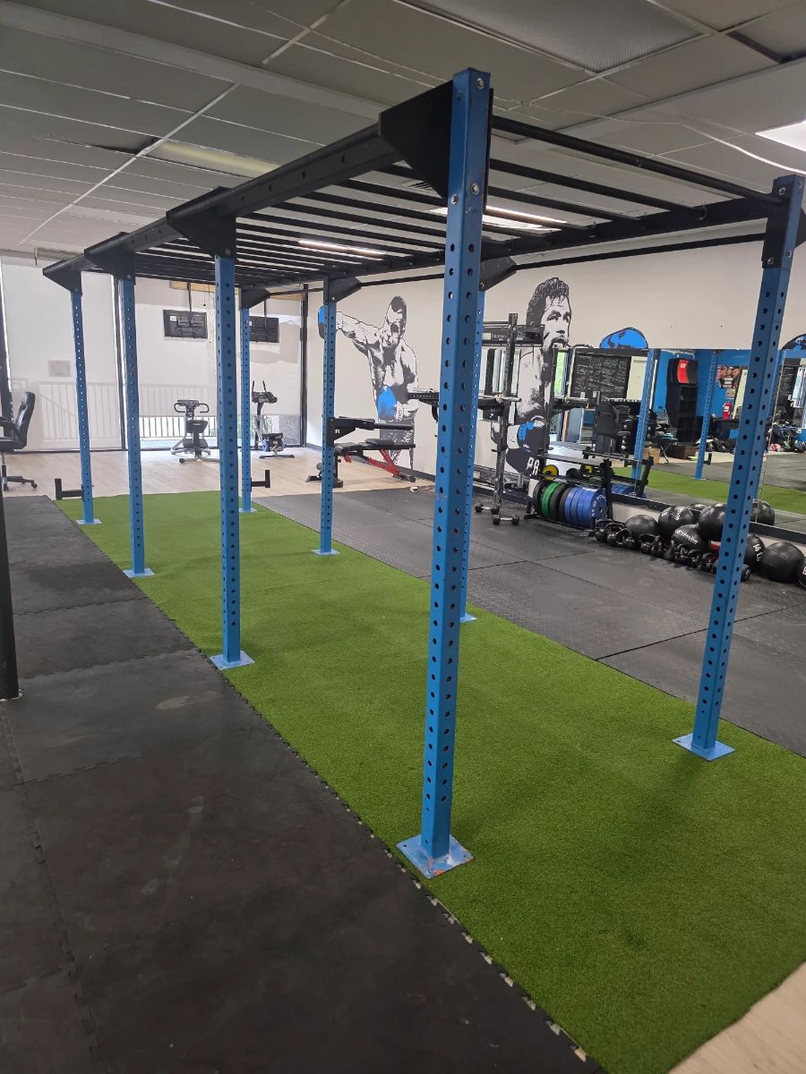 SARA'S ESTATE SALE liquidation of COMMERCIAL GYM