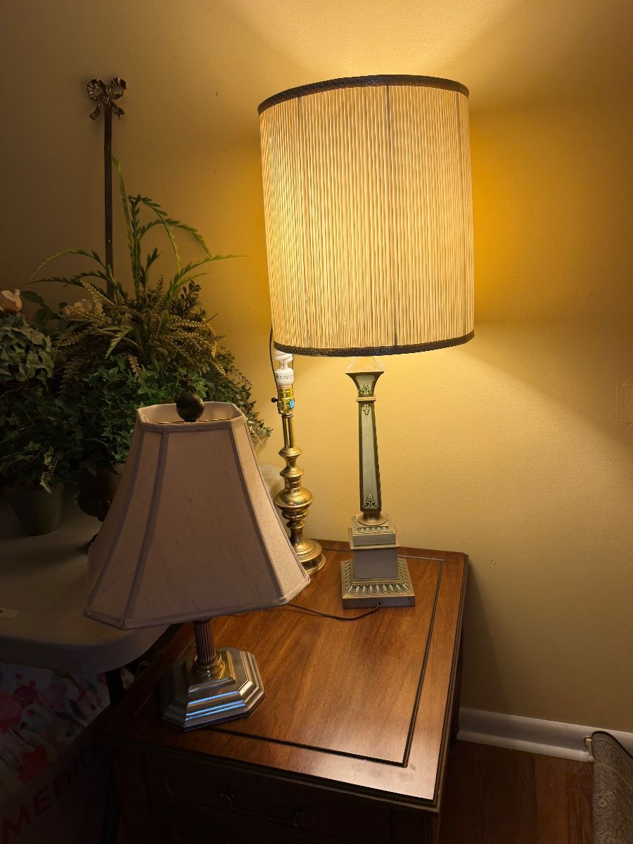 North Dothan Estate Sale - Vintage, Retro, Collectibles and More!