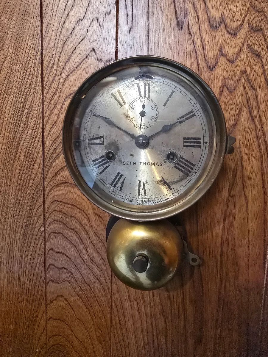 Anchors, Art & Antiques - Navy, Coast Guard & Vintage Treasures