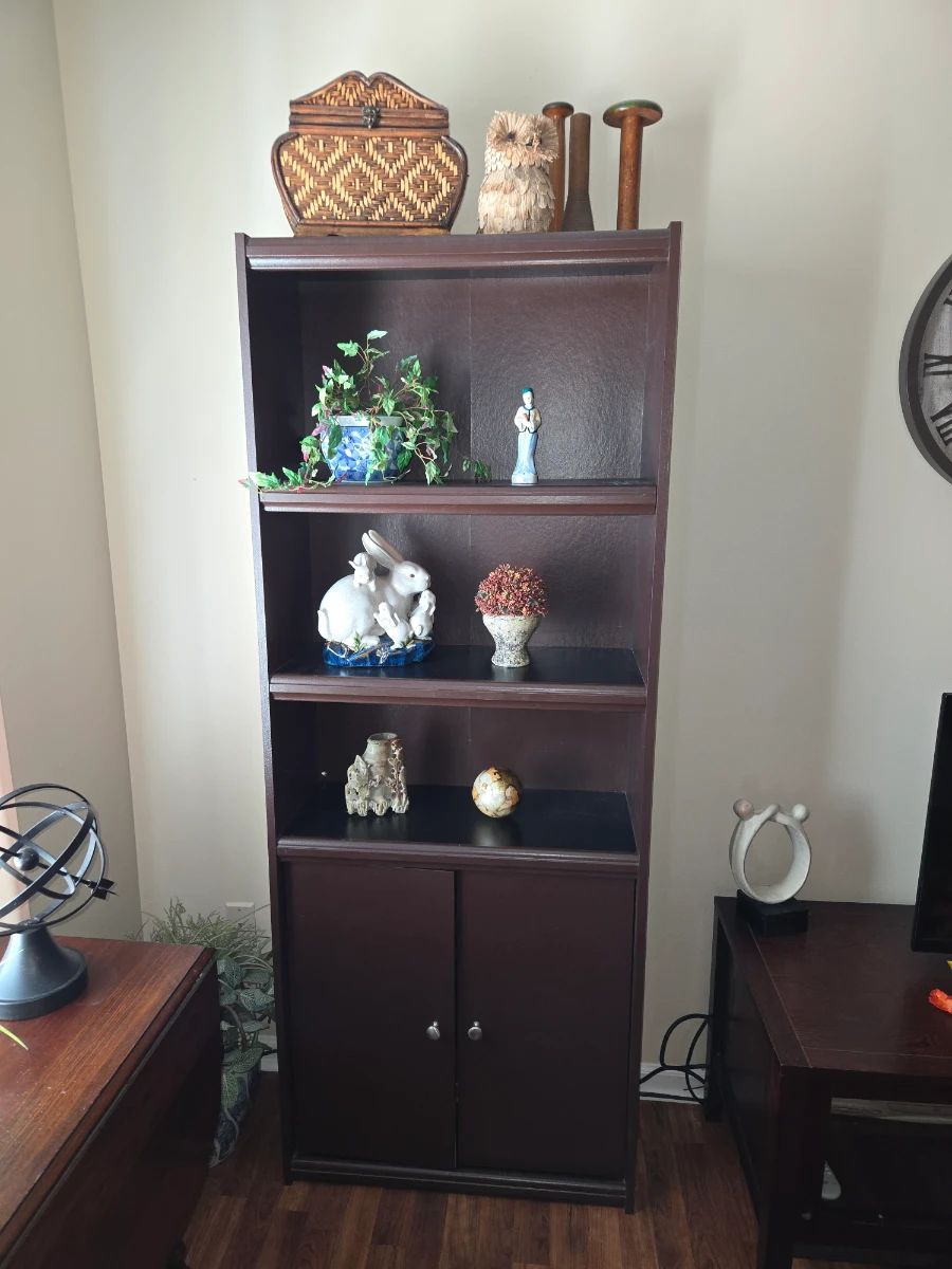 Nice Woodlands Estate Sale