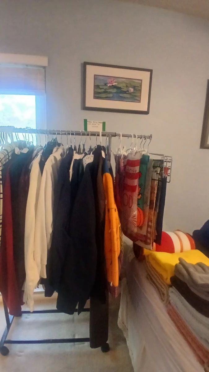 Clothing & Home Textiles Lot