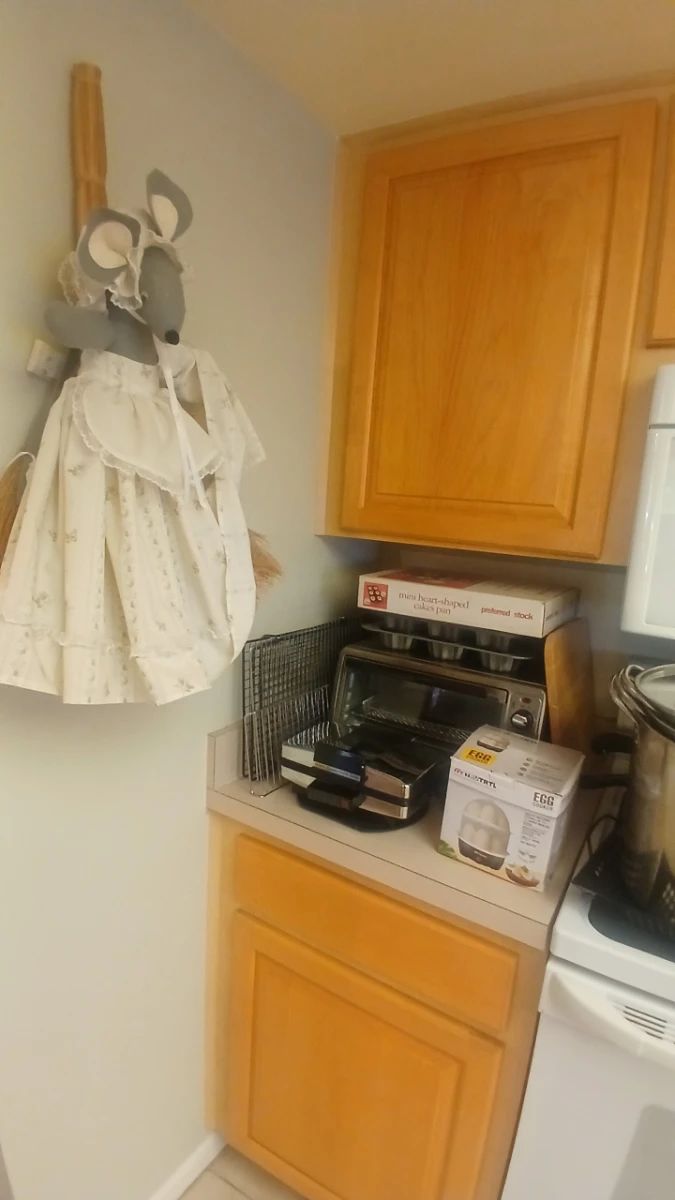 Kitchen Small Appliances & Decor Lot