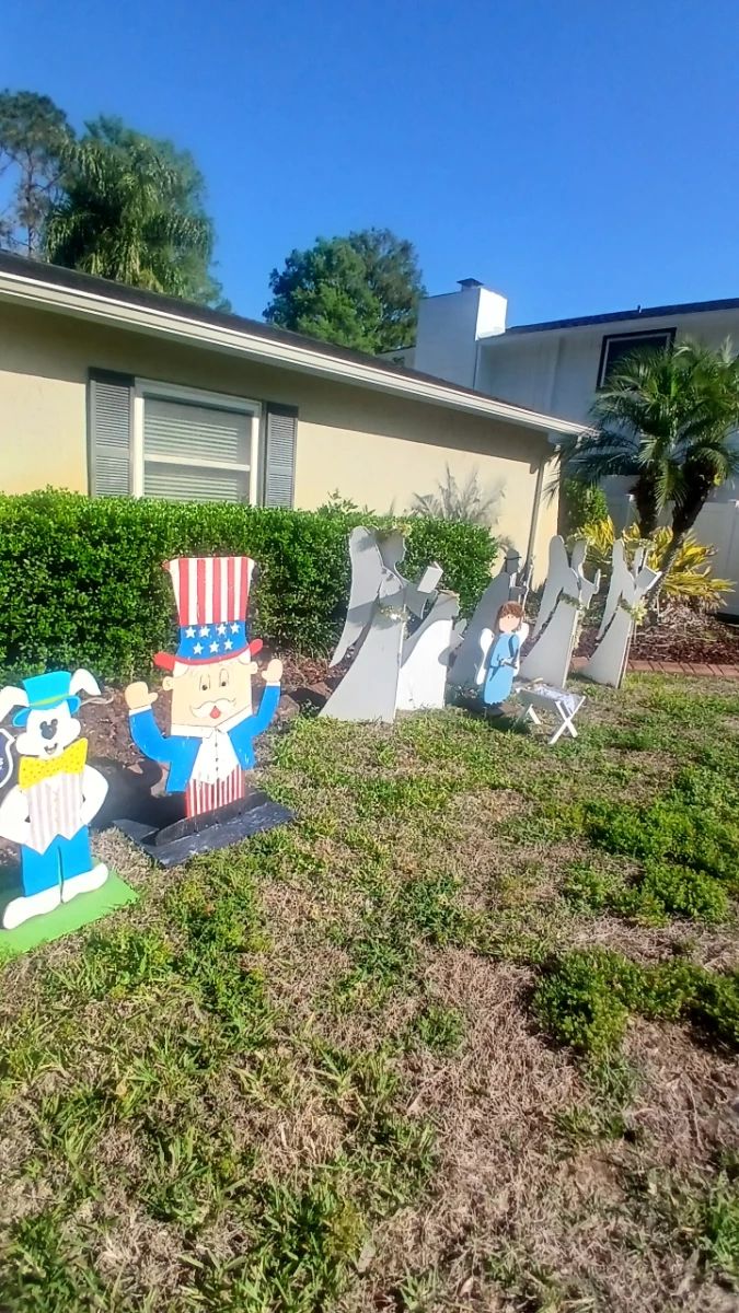 Outdoor Nativity & Patriotic Character Yard Decorations Lot