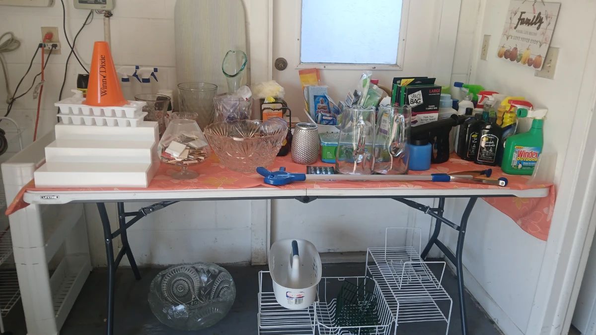 Household Cleaning & Kitchenware Collection Lot Wainwright & Dixie Novelty Items