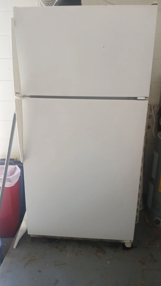 White Top-Freezer Refrigerator