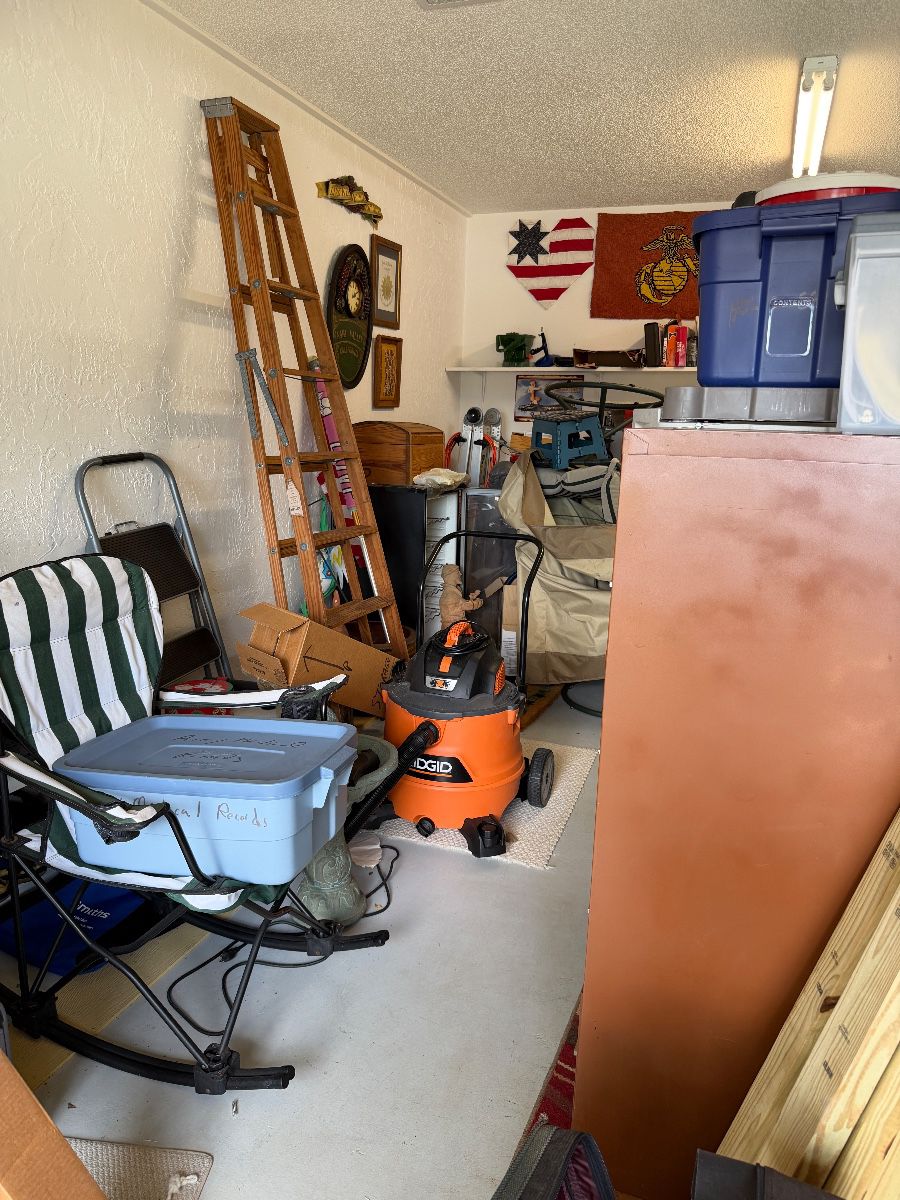 MANY COOL SMALL COLLECTIONS AT THIS SUNTREE HOME coming in Aug !!