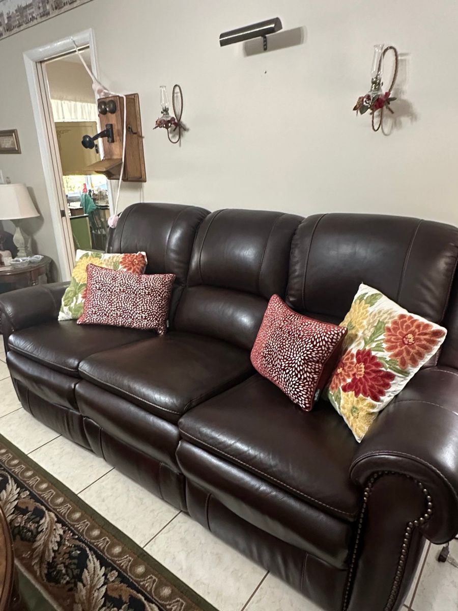 Leather Sofa with Decorative Accent Group