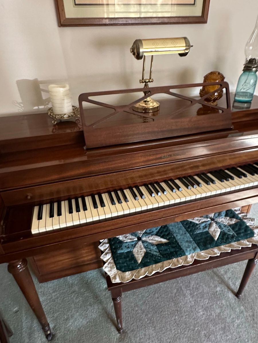 Gulbransen Upright Piano