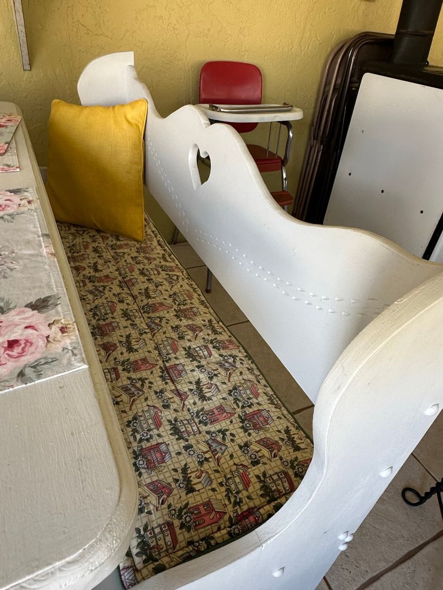 Vintage White Wooden Settee Bench with Heart Cutouts