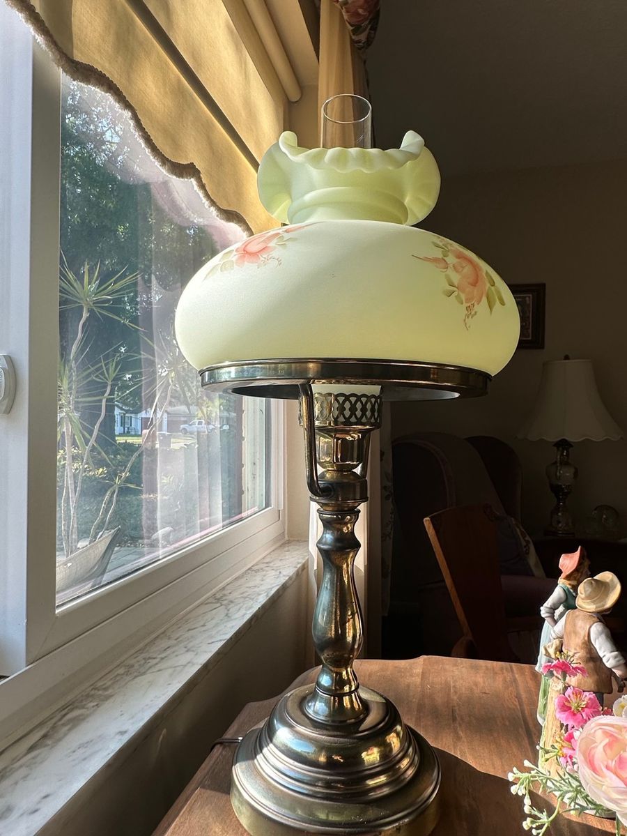 Victorian Style Rose Decorated Gone with the Wind Lamp