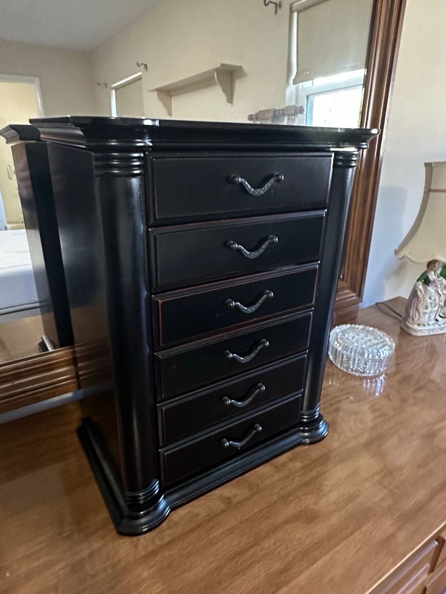 Black Tall Jewelry Box with 6 Drawers