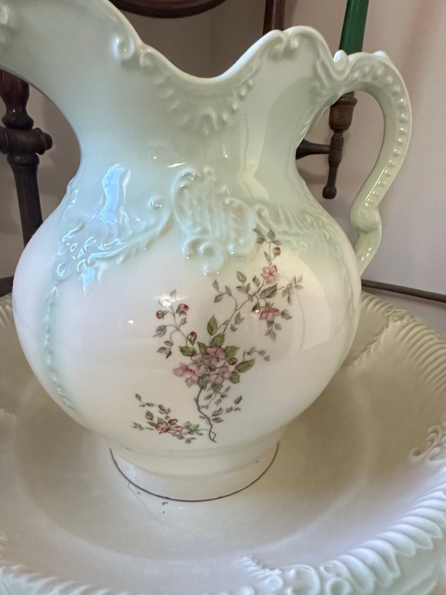 Victorian Wash Basin and Pitcher Set