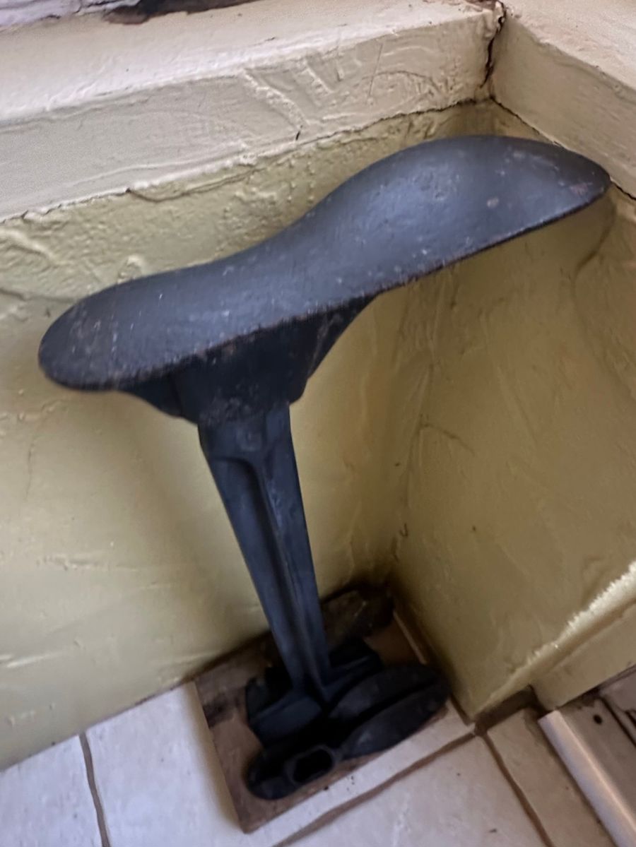 Vintage Cast Iron Cobbler's Last Shoe Form