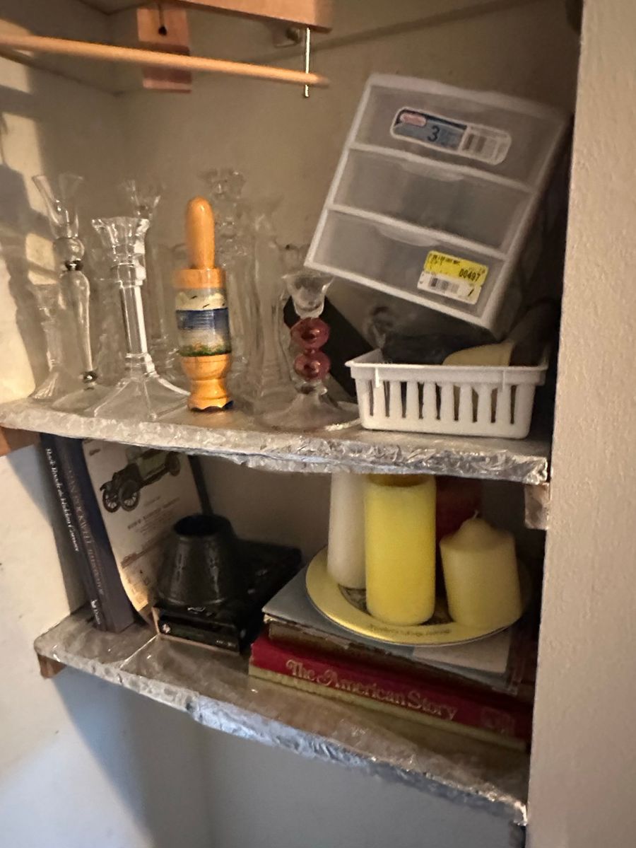 Decorative Shelf Assortment with Glassware & Books