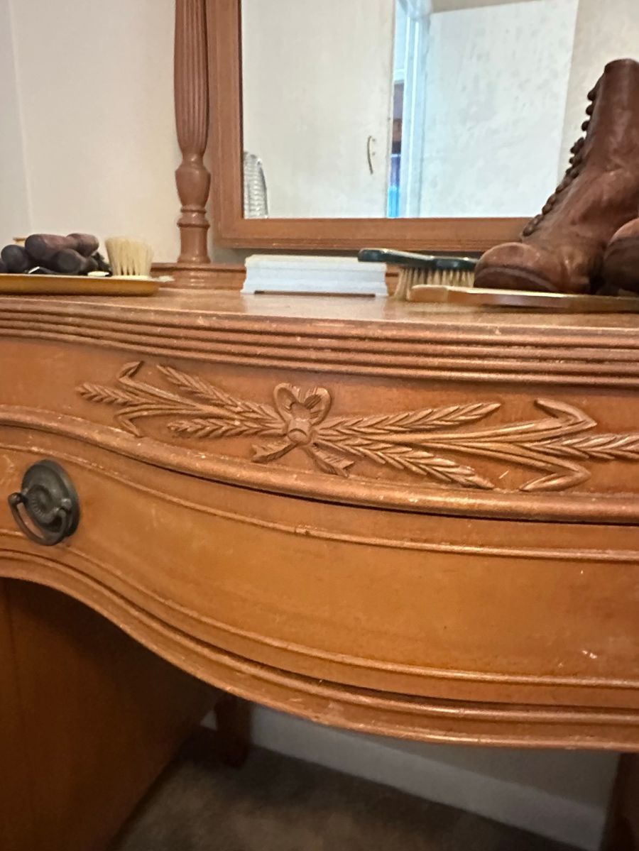 Vintage Vanity Dressing Table Assortment