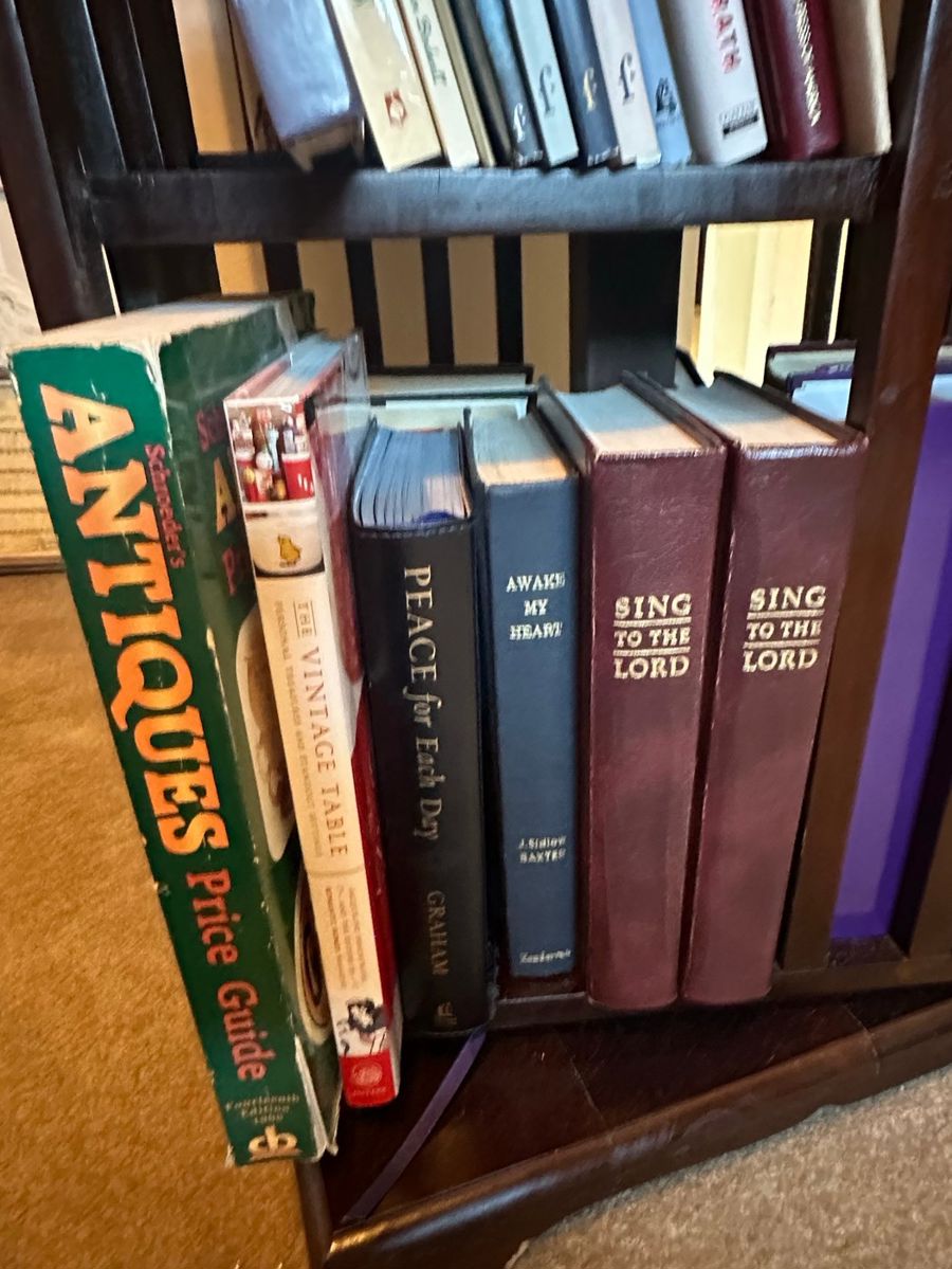 Assorted Books & Collectible Guides