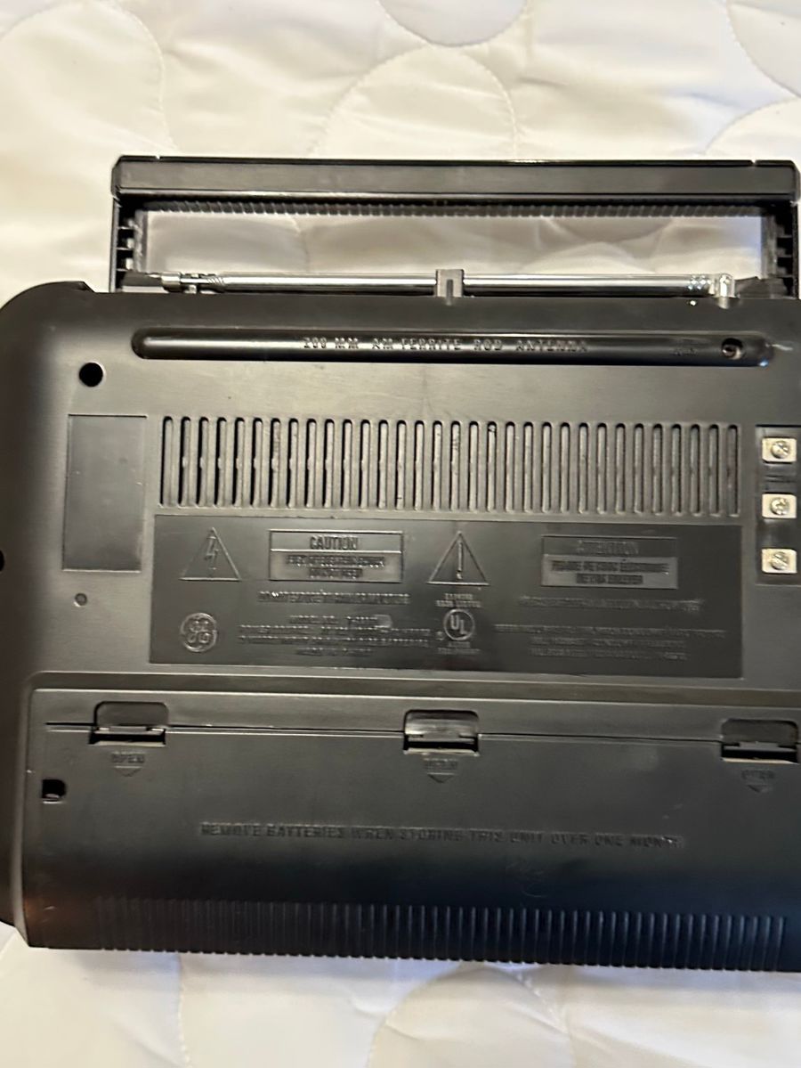 GE Portable AM/FM Radio Boombox Cassette Player Parts Group