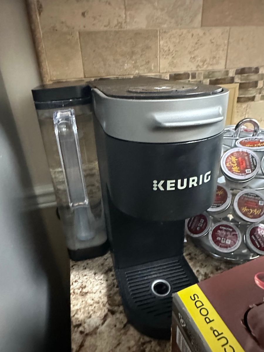 Keurig K-Cup Coffee Maker with Coffee Pod Carousel