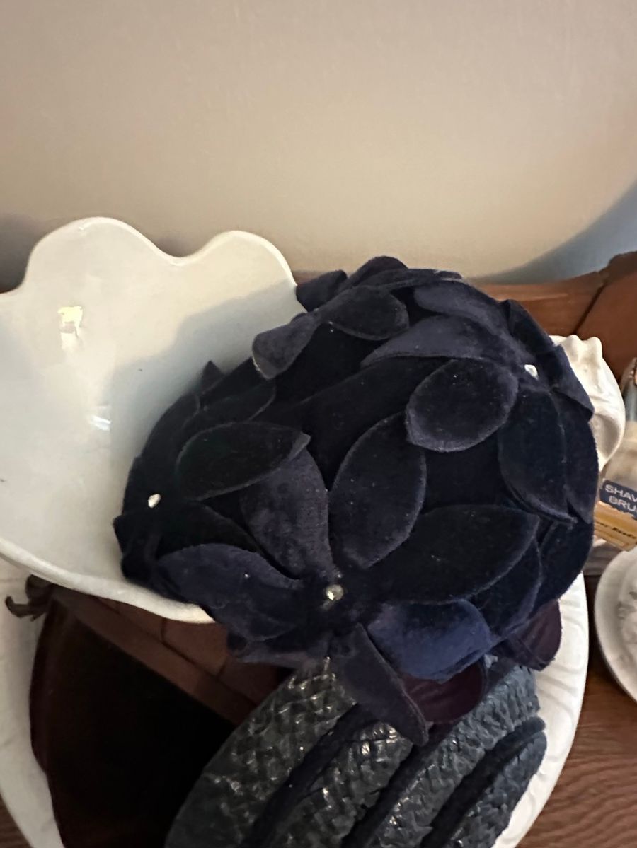 Vintage Velvet Petal Applique Hat