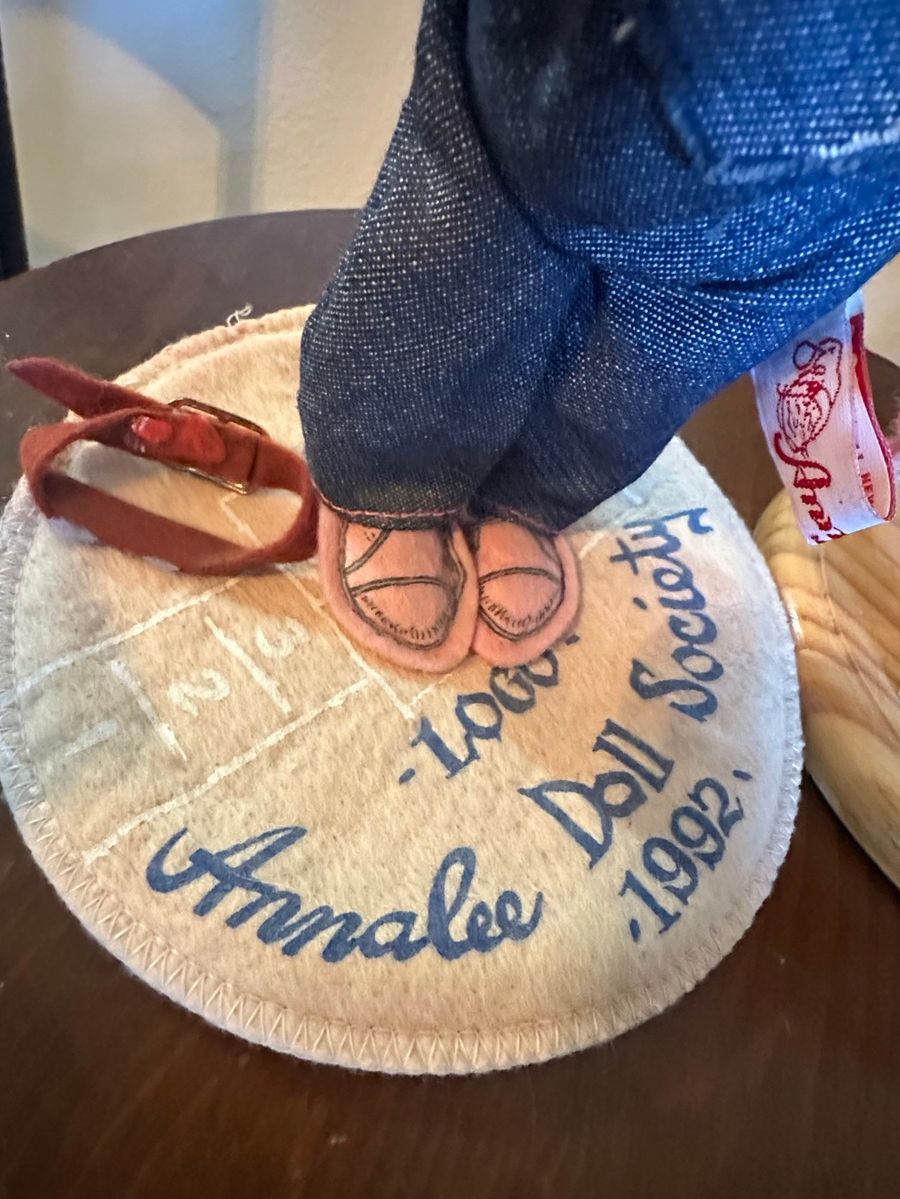 Annalee Doll Society 1992 Collectible Doll