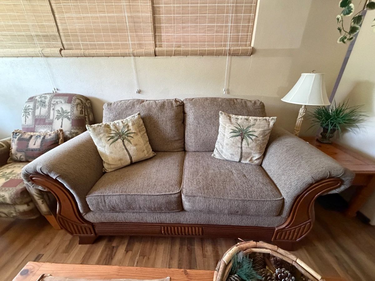 Olaf is in Rockledge - Decorative House w/Tons of Decor
