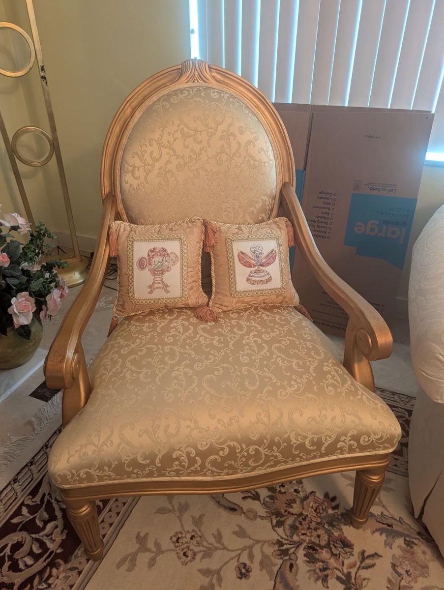 Home full of Beautiful, high quality  items !